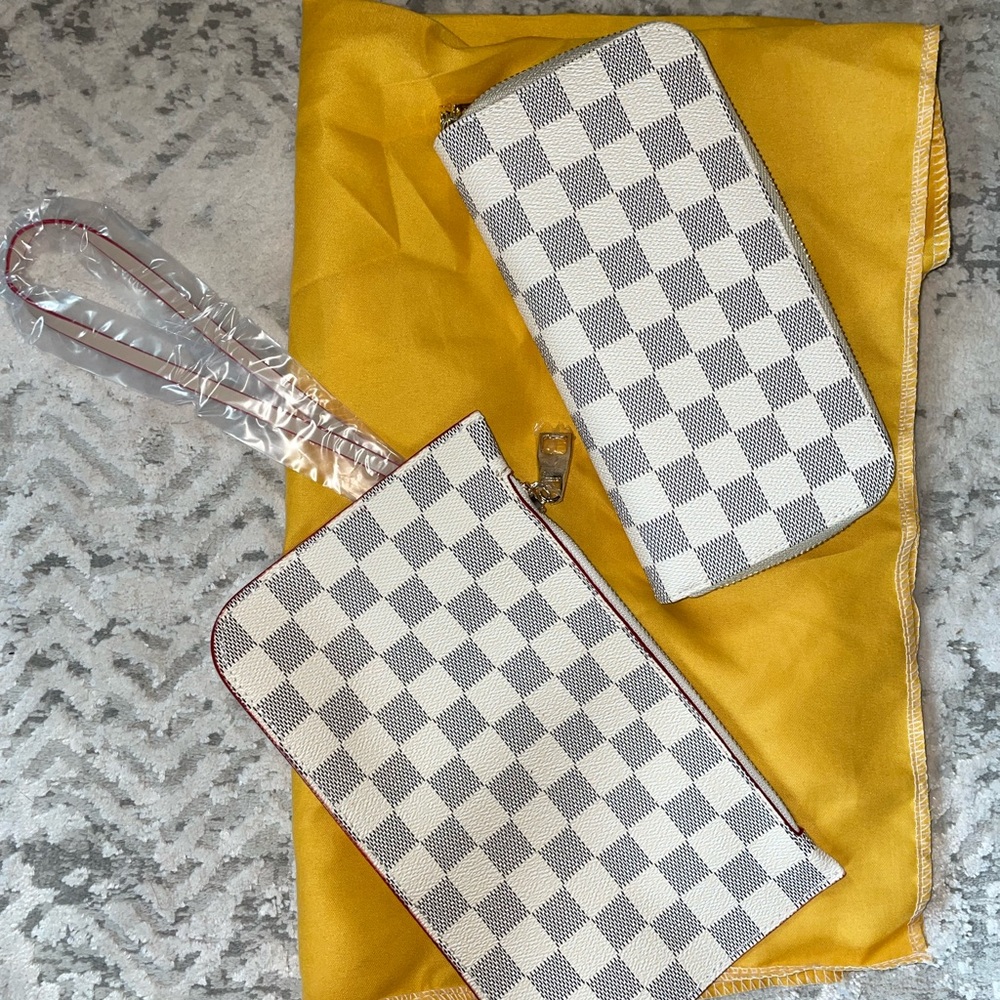Checkered Wallet and Pouch Set